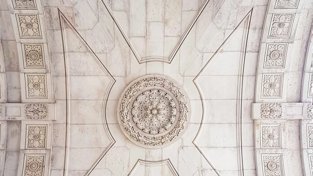 Abóbada de mármore do Arco da Rua Augusta, em Lisboa